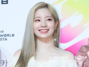 TWICE(トゥワイス)ダヒョンが肌白すぎな理由や秘訣は？愛用日焼け止め・スキンケアも紹介！